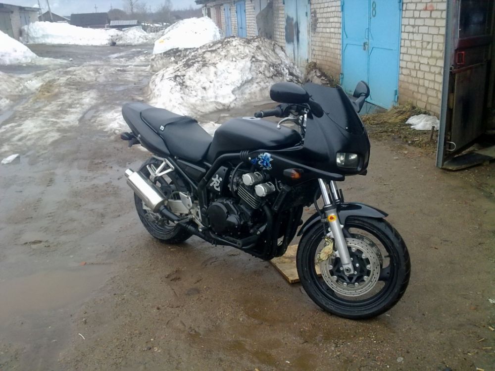 Fz400 yamaha фото