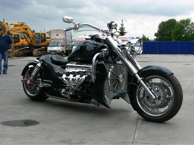 РњРѕС‚РѕС†РёРєР» Boss Hoss v8