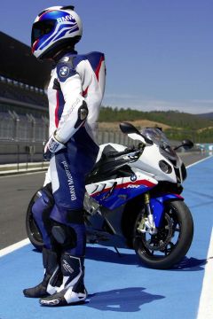 Обновленная коллекция мото-одежды BMW Motorrad Rider Equipment