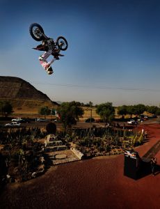 RedBull X-Fighters: Сезон открыт