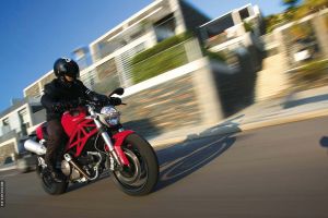 Мотоцикл Ducati Monster 696 2008