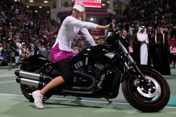 Мария Шарапова и ее новенький Harley-Davidson