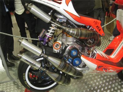 EICMA 2010: Malaguti с самодельным 350-кубовым V4
