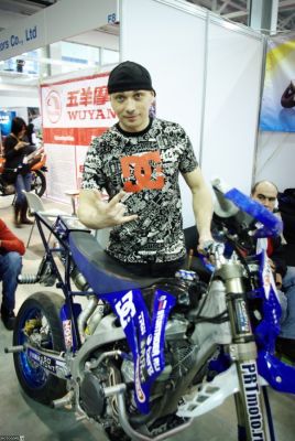 Стант-мотард Honda CRF450 Марата Канкадзе