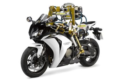 Honda CBR Fireblade rided by Castrol Flossie