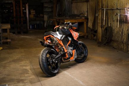 Карбоновый паучок SuperSpinne на базе KTM Super Duke R