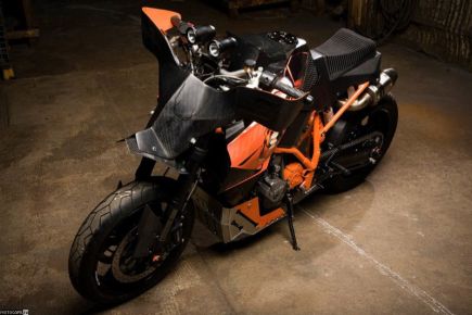 Карбоновый паучок SuperSpinne на базе KTM Super Duke R