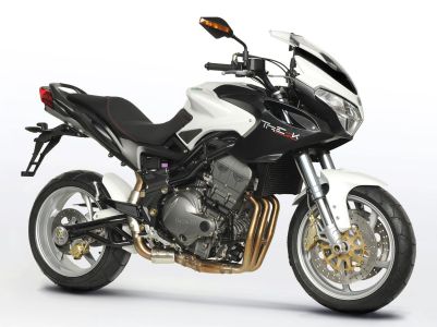 Мотоцикл Benelli Trek 899