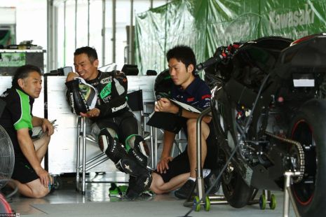 Второй день тестирования Kawasaki ZX-10 2011