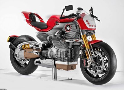 Радикальные концепты Moto Guzzi V12 позируют в студии
