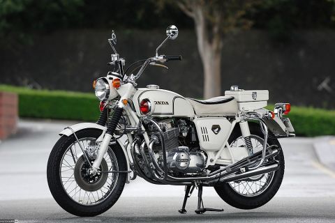 Пожилой полицейский – 1970 Honda CB750P/K0 