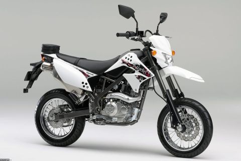 Kawasaki D-Tracker 125 и KLX 125 2011