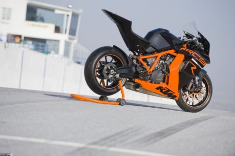2011 KTM RC8 R
