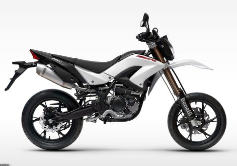 Benelli 250 Motard – супермото для Италии