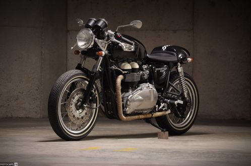 Каферейсер 2006 Triumph Thruxton