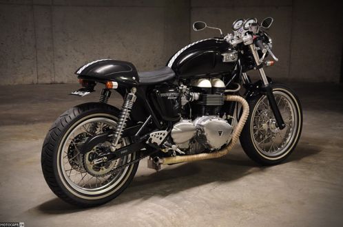 Каферейсер 2006 Triumph Thruxton