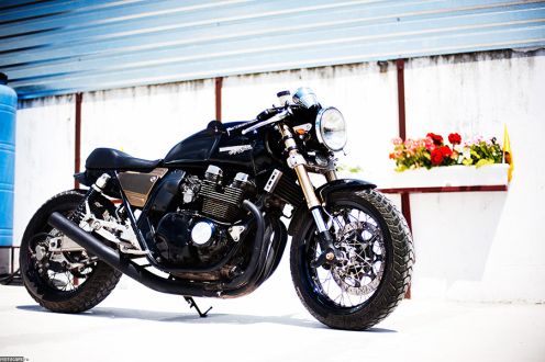 Fast & Fashion CafeRacer на страницах блога Pipeburn