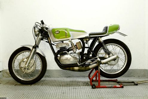 Ретро-рейсер “Grand Prix” от Cafe Racer Dreams