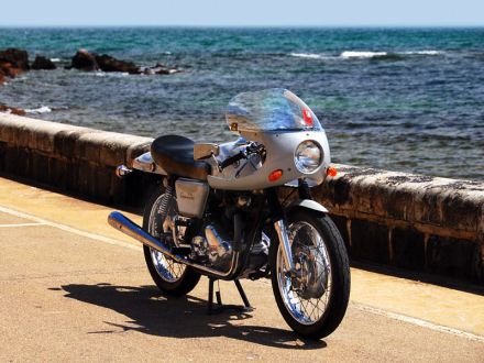 1970 Norton Commando Fastback, живущий в теплой Австралии 
