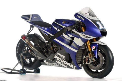Характеристики гранприйного бойца Yamaha YZR-M1 2011