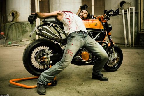 Кастом на базе 2006 KTM 950 SM