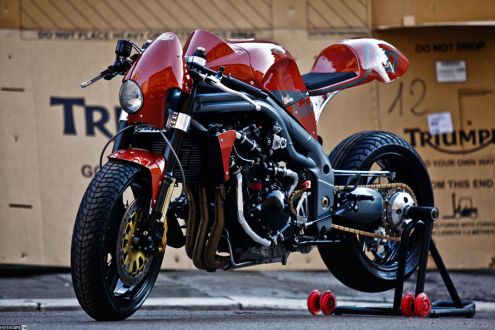 Triumph “Weslake” от Olivi Motori