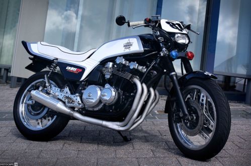 Mr Meaner на базе Honda CB900F Bol d‘Or – плохой коп