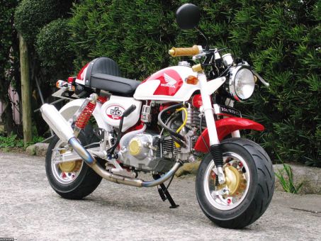 Каферейсер из Honda Monkey