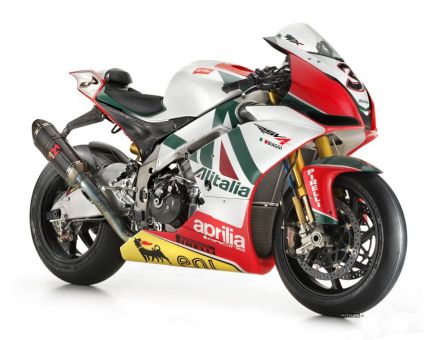 Обзор гоночной реплики Aprilia RSV4 Max Biaggi