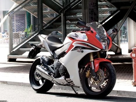 Honda CBR600F 2011