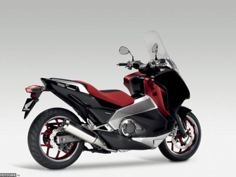EICMA 2010: Макси-путешественник Mid Concept от Honda