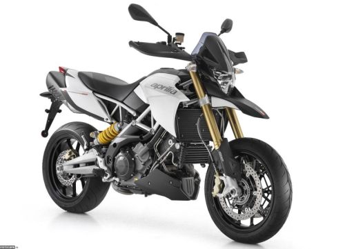 Анонс Aprilia Dorsoduro 1200 2011
