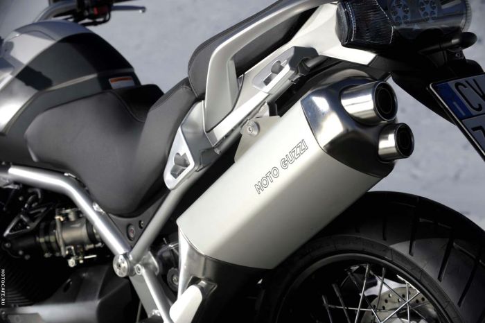 Moto Guzzi Stelvio 1200 4v