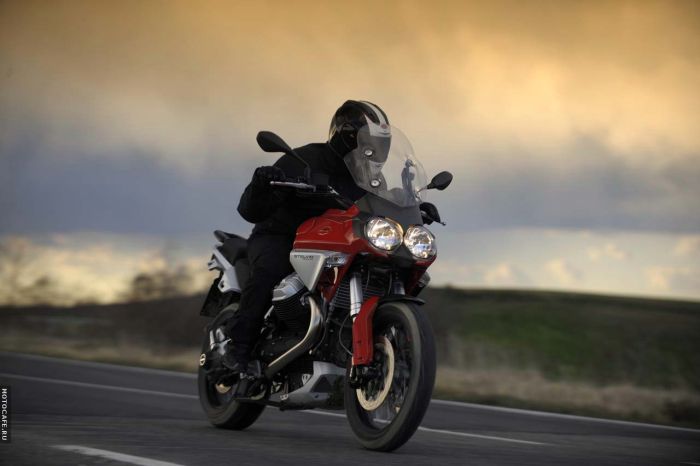 Moto Guzzi Stelvio 1200 4v