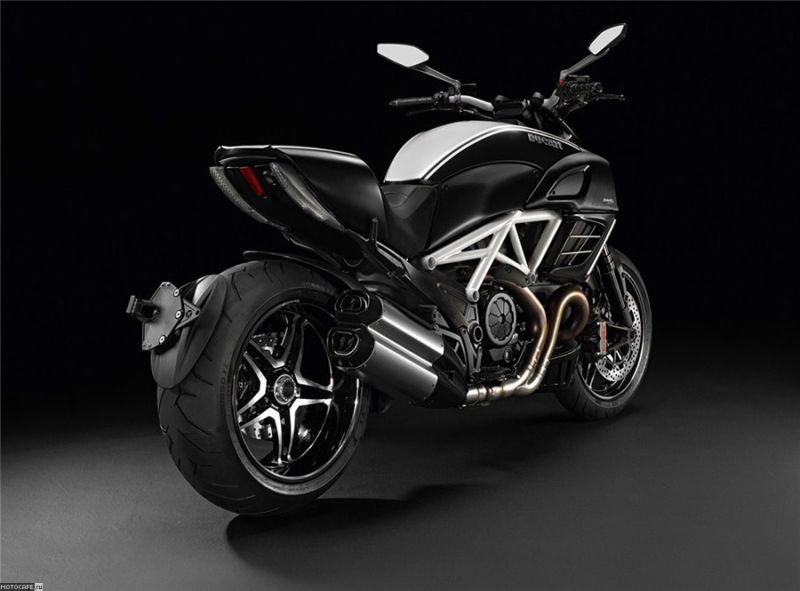 Купить мотоцикл Ducati Diavel S – цена, фото, характеристики