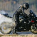 chica_motera_gixxer_9