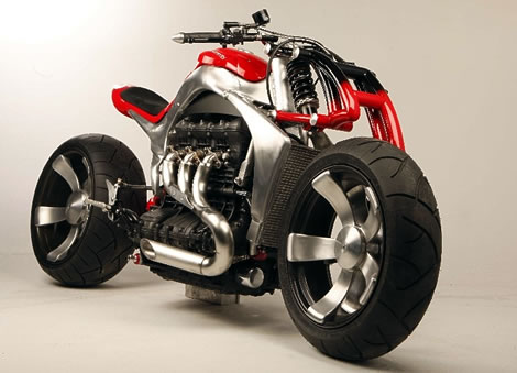 Кастом triumph rocket iii