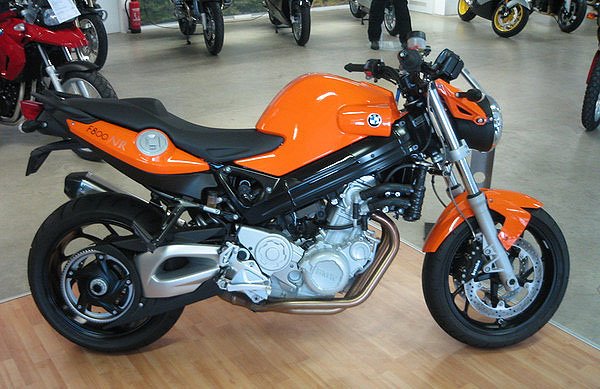 BMW F800R naked