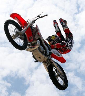 История FMX (фристайл мотокросс)