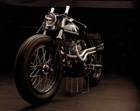 Cafe-Racer Chanel