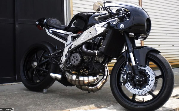 Технологичный каферейсер из Yamaha TZR 250