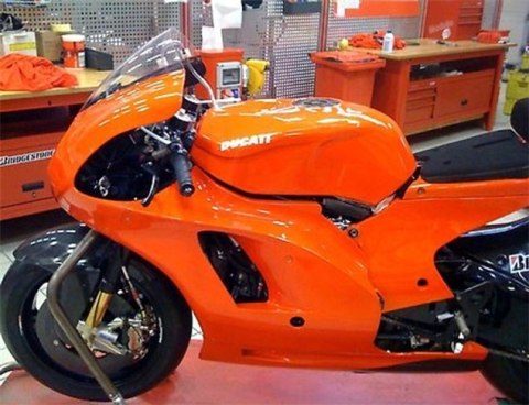 Ducati GP10 Nicky Hayden