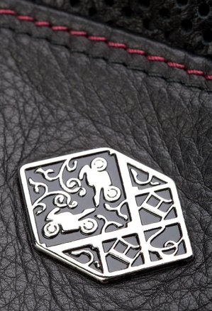 Уважаемые друзья, сайты Мотокафе, Мотобратва и бренд Fast & Fashion (fastandfashion.com) готовят для наших читателей сюрприз.