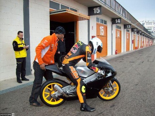 KTM начала тестирование прототипа для Moto3
