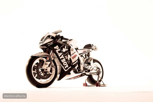 Фотосет от Honda и Playboy