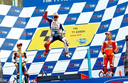 MotoGP. Бенефис Лоренцо продолжается. 