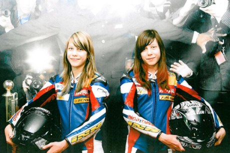 Российская команда Vector Racing Team к 2010 году пополнится двумя новыми пилотами - Нина и Настасья Руссо